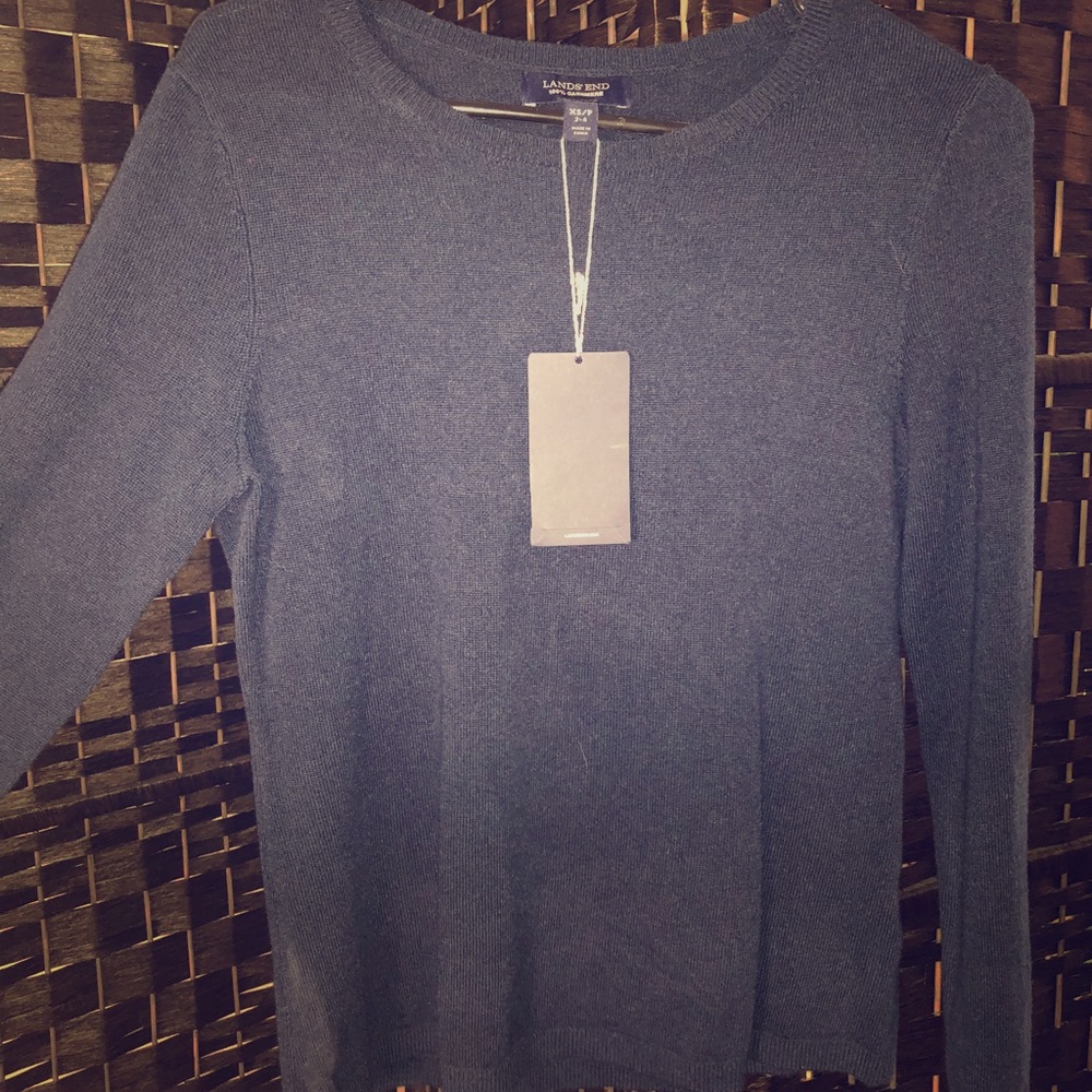 100% CASHMERE SWEATER NWT
